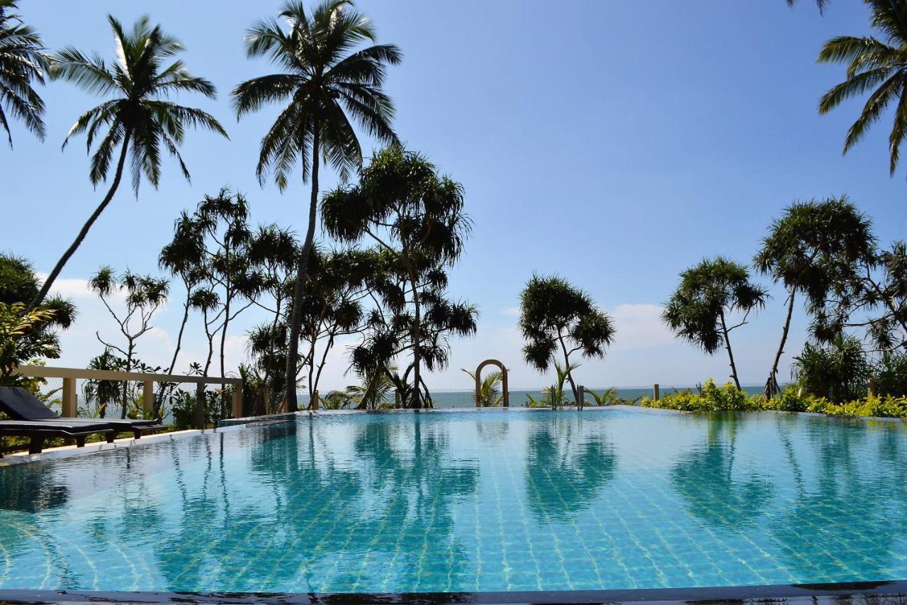 Lanka Beach Boutique Bungalows & Grand Villa Tangalle Exterior photo