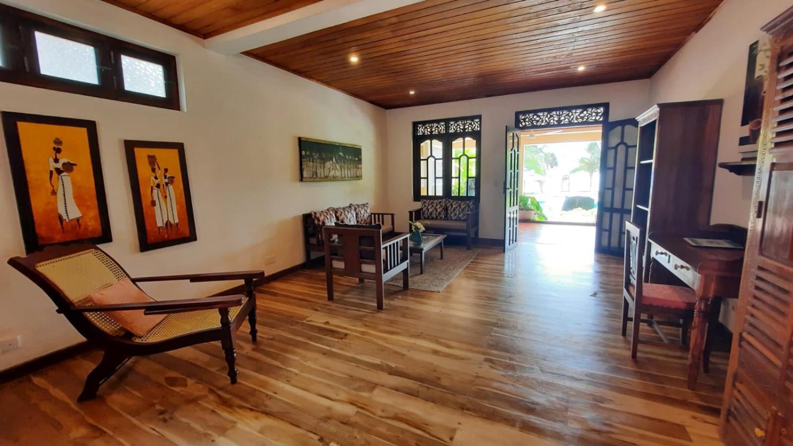Lanka Beach Boutique Bungalows & Grand Villa Tangalle Exterior photo